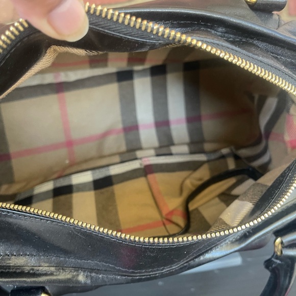 🔥Authentic:🔥BURBERRY 🔥BLACK LEATHER SHOULDER BAG🔥 - Picture 11 of 17